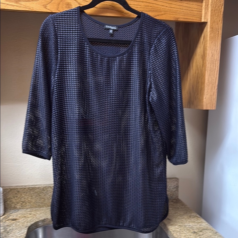 Elegant Black Top EUC, barley worn very nice